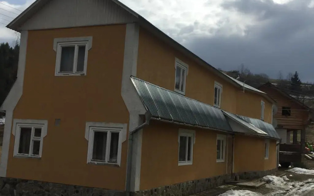 Hotel Gimba вид на фасад
