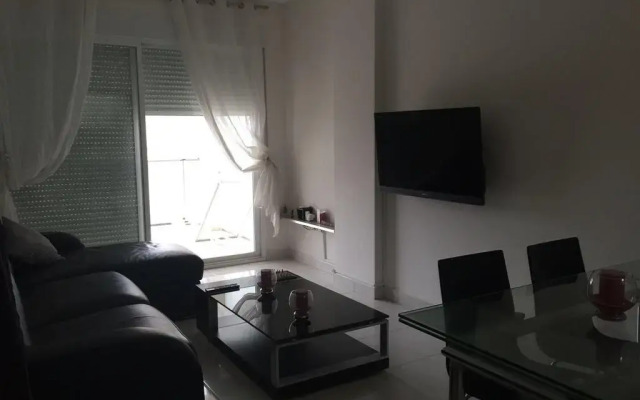 Апартаменты Matisse Apartment Олива комната для гостей