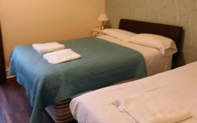 Отель Central Apartments Edinburgh Великобритания, Эдинбург - отзывы, цены и фото номеров - забронировать отель Central Apartments Edinburgh онлайн комната для гостей