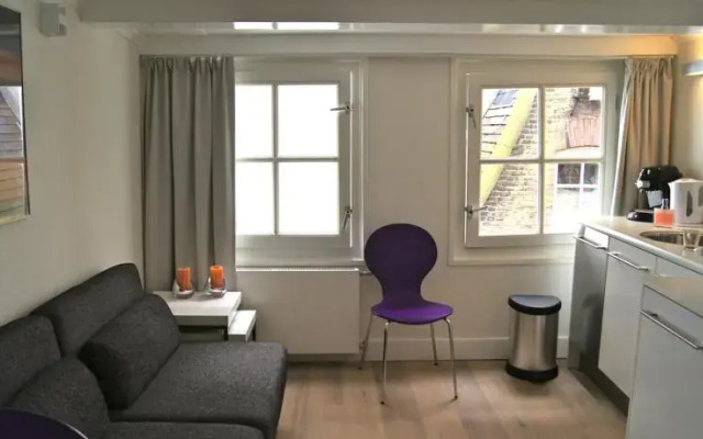 Отель Holiday In The Heart Of Amsterdam комната для гостей