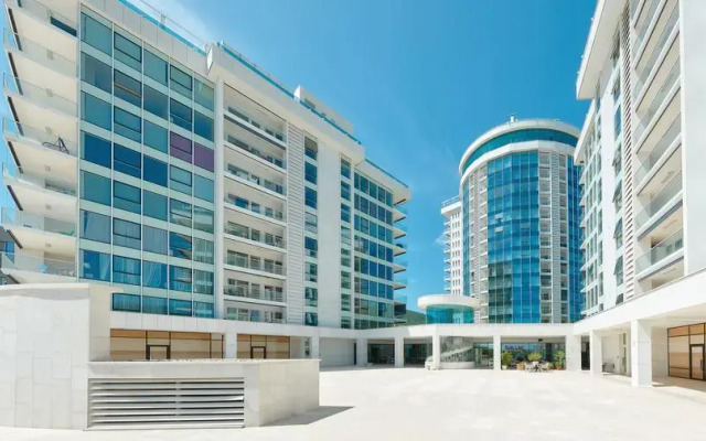 Апартаменты Lux Apartments Sunrior вид на фасад