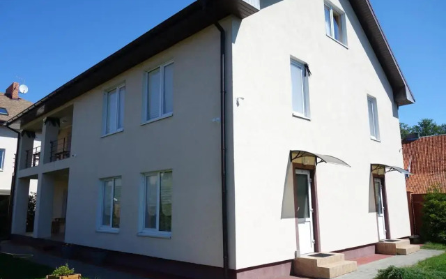 Гостиница Diana Guest House вид на фасад