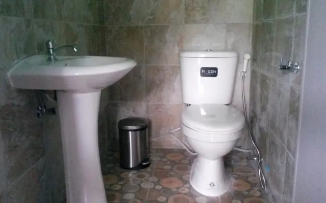Universal Hostel