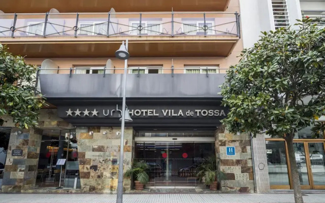 Hotel URH Vila de Tossa вид на фасад
