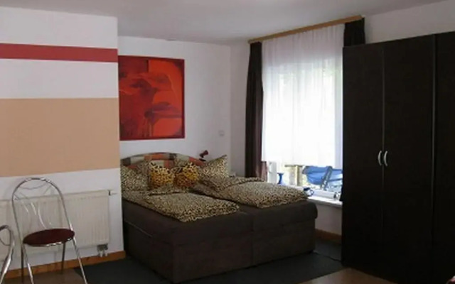 Отель Ferienwohnung Gerlach Германия, Дрезден - отзывы, цены и фото номеров - забронировать отель Ferienwohnung Gerlach онлайн комната для гостей