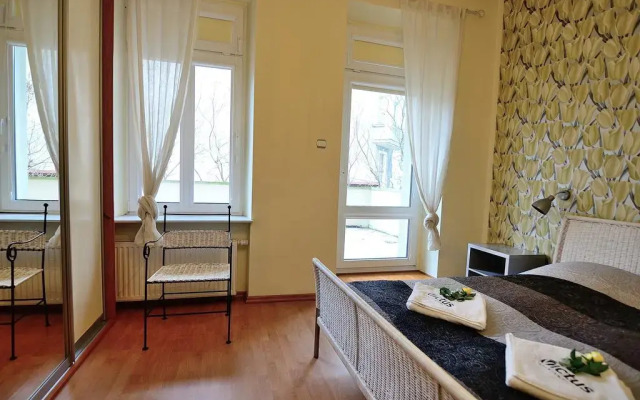 Отель Vic Apartament Prowansja комната для гостей