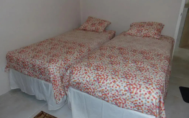 Отель Runaway Bay Beach House комната для гостей