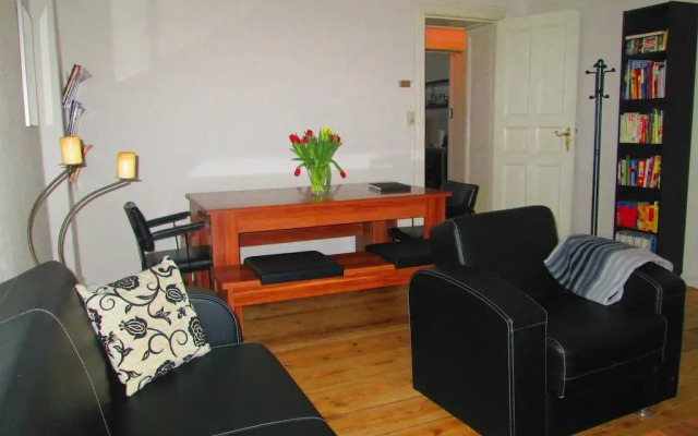 Отель Ruhige Ferienwohnung - Berlin Mitte комната для гостей