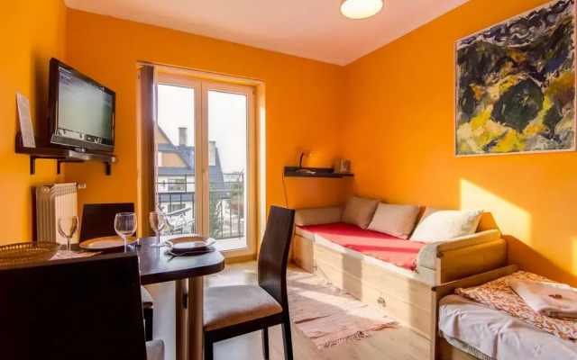 Отель Apartamenty Gronik Zakopane Косцелиско комната для гостей