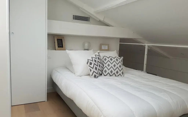 Отель R.D.V. Duplex Nice Center комната для гостей