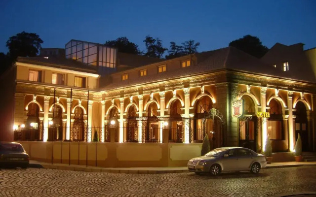 Seven Hills Hotel вид на фасад
