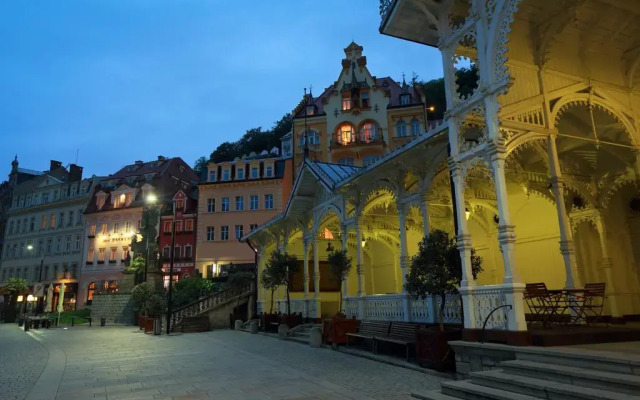 Promenáda Romantic Hotel вид на фасад