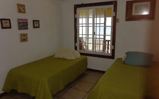Отель Reef Point Beach House комната для гостей