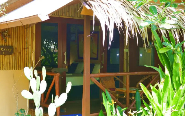 Отель Baan Sukreep Resort вид на фасад