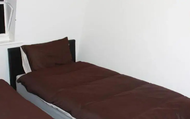 Marisa Hotel Лондон комната для гостей