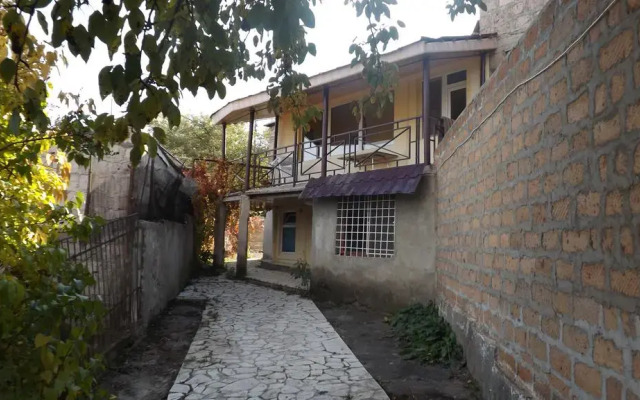 Отель Bari House in Tsaghkadzor 5 вид на фасад