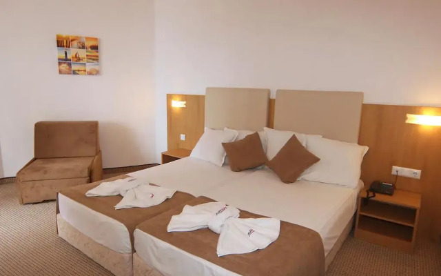 Fiesta M Hotel комната для гостей