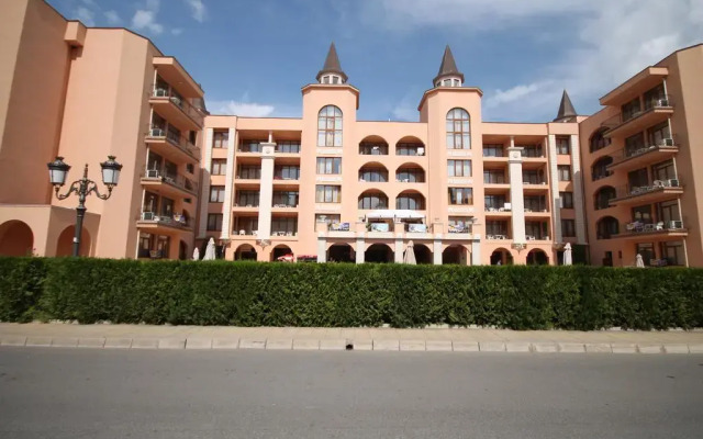Апартаменты Apartment Arendoo in complex Palazzo вид на фасад