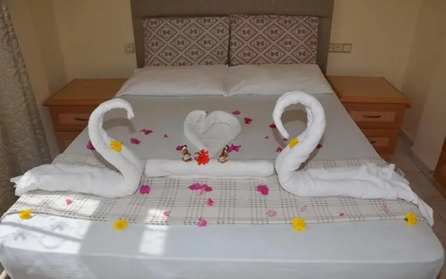 Sırma Garden Hotel Сиде комната для гостей