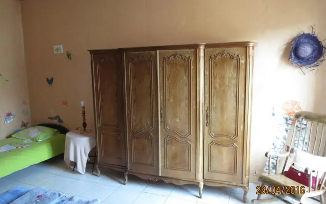 Отель Chez Brigitte Guesthouse комната для гостей