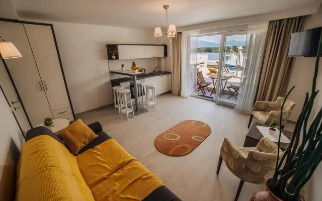 Отель Apartmani Harmonia Черногория, Тиват - отзывы, цены и фото номеров - забронировать отель Apartmani Harmonia онлайн комната для гостей