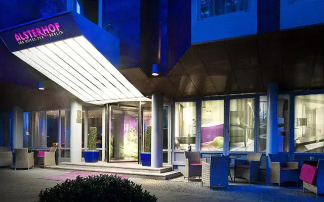 Отель Alsterhof Hotel Berlin Германия, Берлин - отзывы, цены и фото номеров - забронировать отель Alsterhof Hotel Berlin онлайн вид на фасад