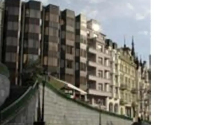 LÁzenskÝ Hotel Tosca вид на фасад