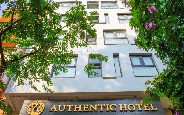 Authentic Hanoi Boutique Hotel вид на фасад