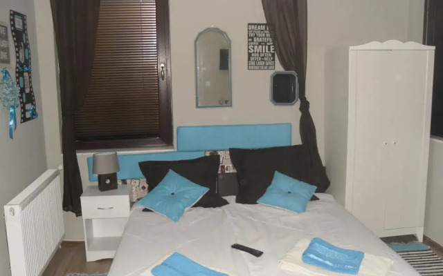 Отель Guesthouse Kaja Болгария, Банско - отзывы, цены и фото номеров - забронировать отель Guesthouse Kaja онлайн комната для гостей