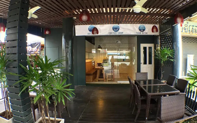 Conmigo Hostel вид на фасад