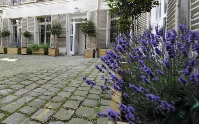 Апартаменты HELZEAR Montorgueil Marais Apartments вид на фасад