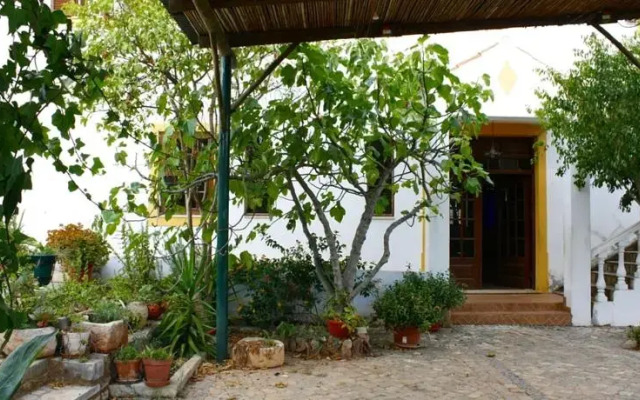 Отель Quinta Monte da Rocha вид на фасад