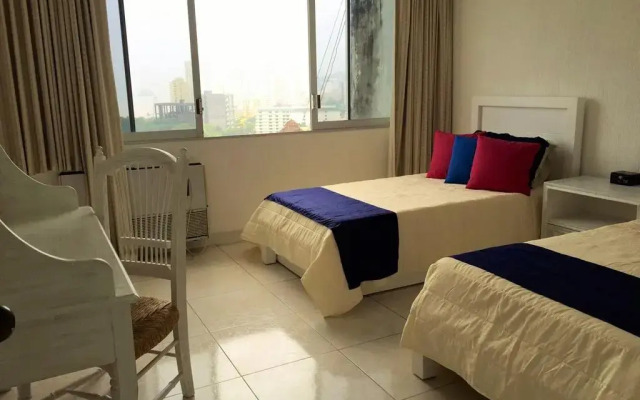 Отель Pent House Condo in Acapulco комната для гостей