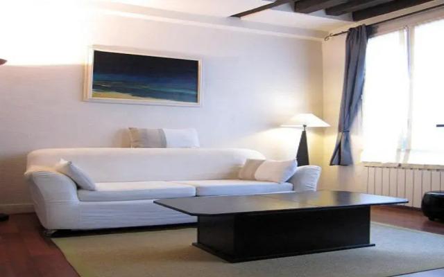 Отель Appartement St Martin Париж комната для гостей