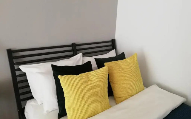Отель Warsaw Budget Apartments Польша, Варшава - отзывы, цены и фото номеров - забронировать отель Warsaw Budget Apartments онлайн комната для гостей
