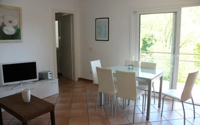 Отель Residenza Ai Ronchi Lago Maggiore Макканьо комната для гостей