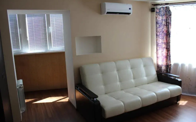 Гостиница Studio Apartment at Stepana Zlobina Street в Уфе отзывы, цены и фото номеров - забронировать гостиницу Studio Apartment at Stepana Zlobina Street онлайн Уфа комната для гостей