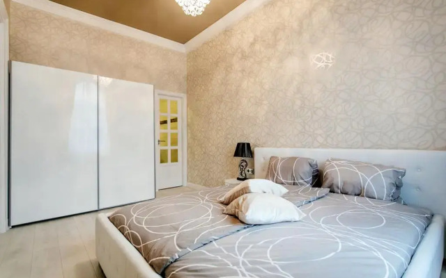 Апартаменты Parliment Luxury Apartment комната для гостей