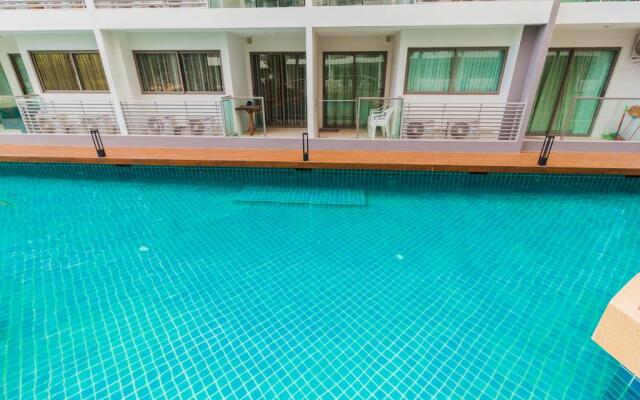 Laguna Beach Resort 1 by Pattaya Sunny Rentals 2