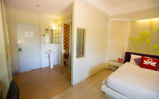 Отель ZEN Rooms Naklua комната для гостей