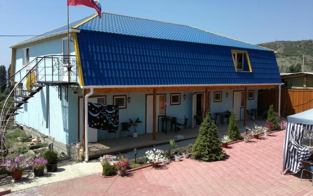 Гостиница Guest House U Vandy в Приветном отзывы, цены и фото номеров - забронировать гостиницу Guest House U Vandy онлайн Приветное