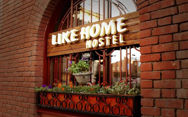 Хостел LikeHome Санкт-Петербург вид на фасад