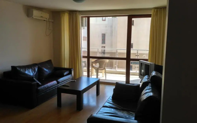 Апартаменты Vadim Apartments in Panorama Beach Vigo Nessebar комната для гостей