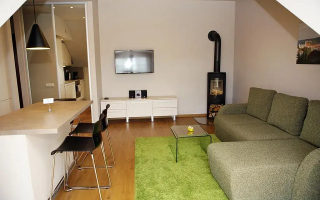 Апартаменты Milo Apartment комната для гостей