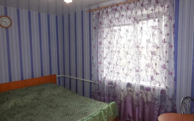 Izhevskaya Hotel Ижевск комната для гостей