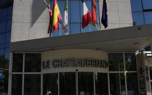 Hôtel Le Chateaubriand 2