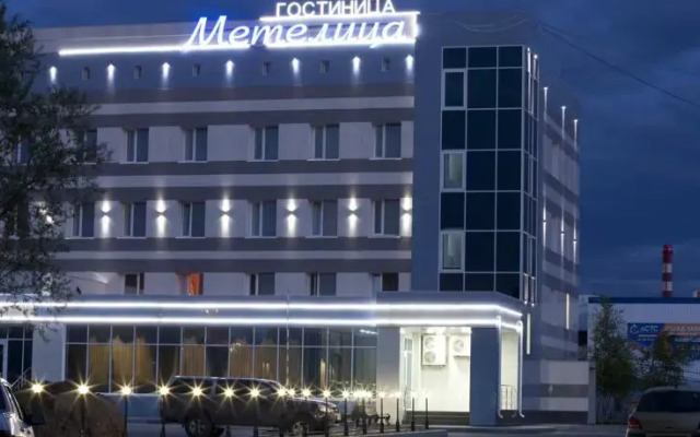 Гостиница Метелица вид на фасад