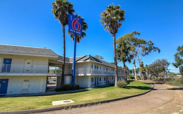 Motel 6 San Diego North 2