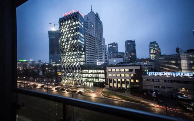 Отель Apartamenty Varsovie Wola City вид на фасад