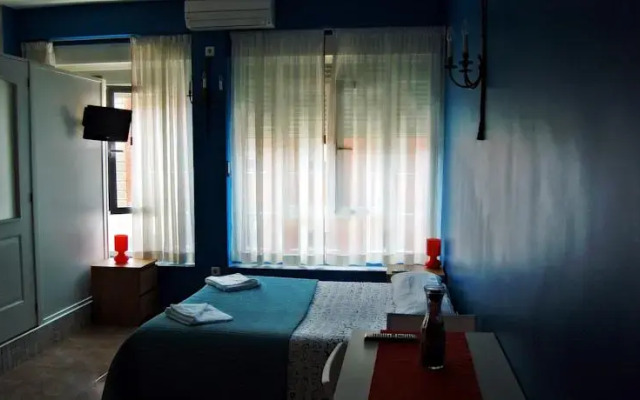 Отель Village Suites комната для гостей